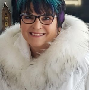 Meet your Posher, Linda